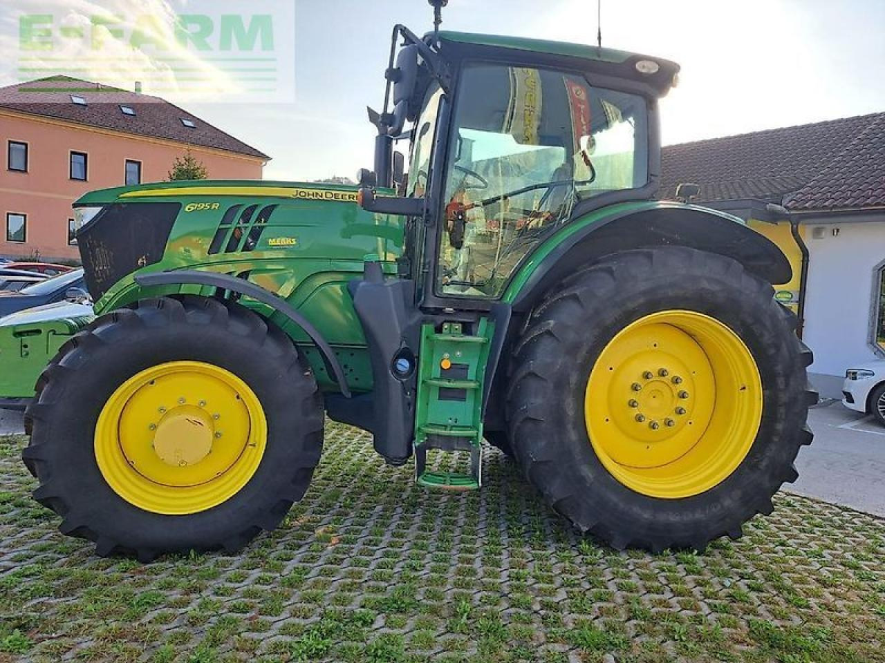 Traktor John Deere 6195r: foto 9