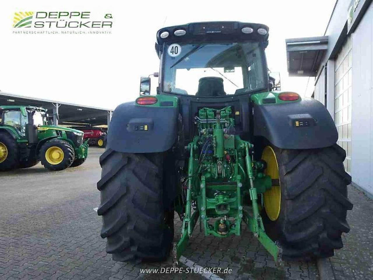 John Deere 6215r - Traktor: foto 4 John Deere 6215r - Traktor: foto 4