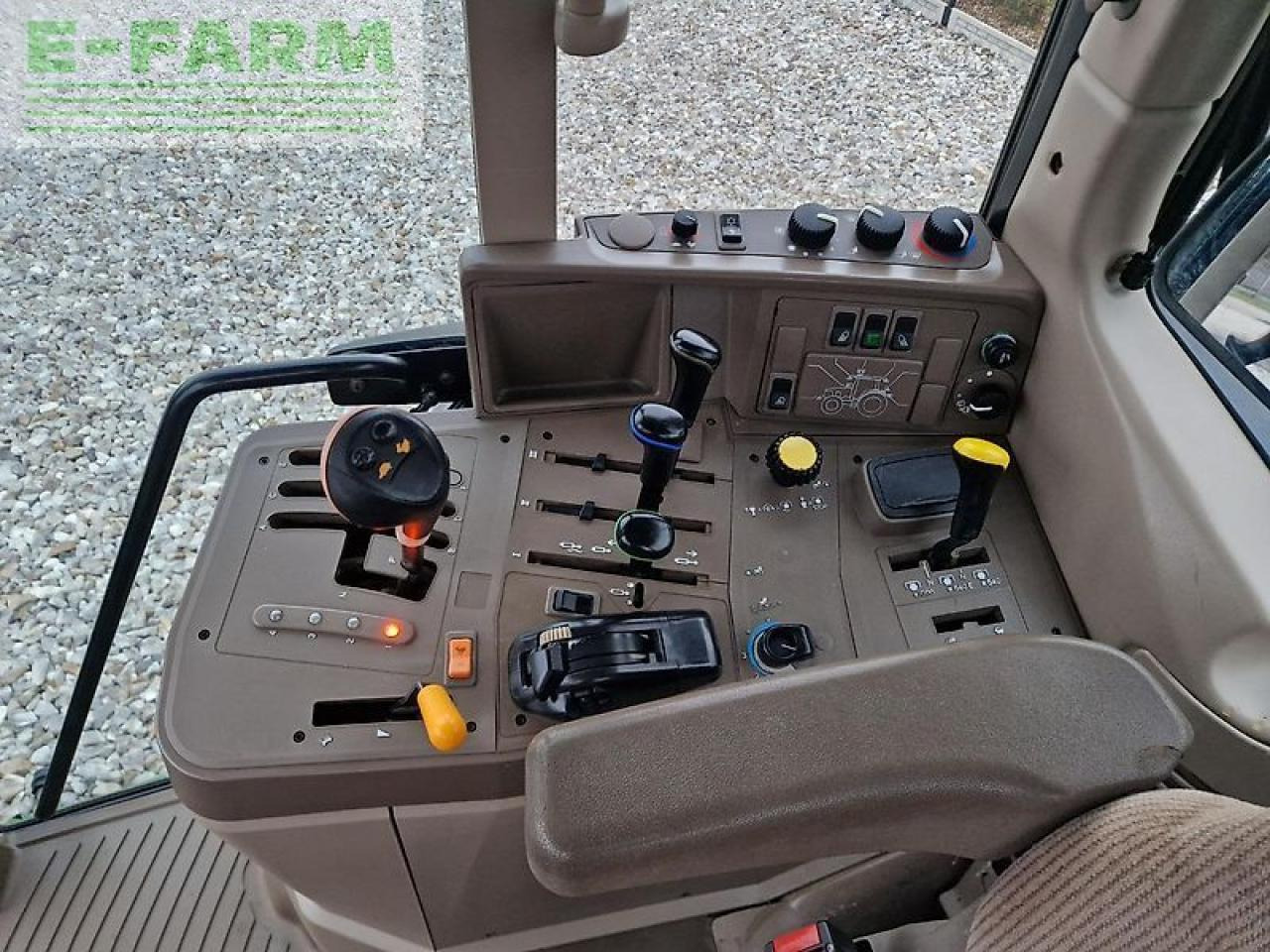 Traktor John Deere 6830: foto 8