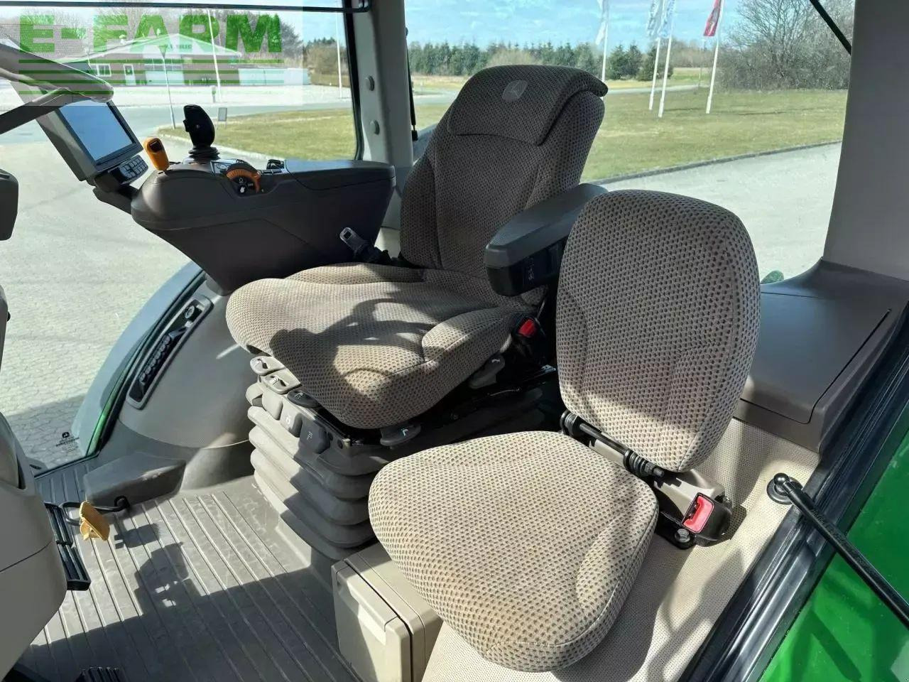 John Deere 8400r - Traktor: foto 4 John Deere 8400r - Traktor: foto 4