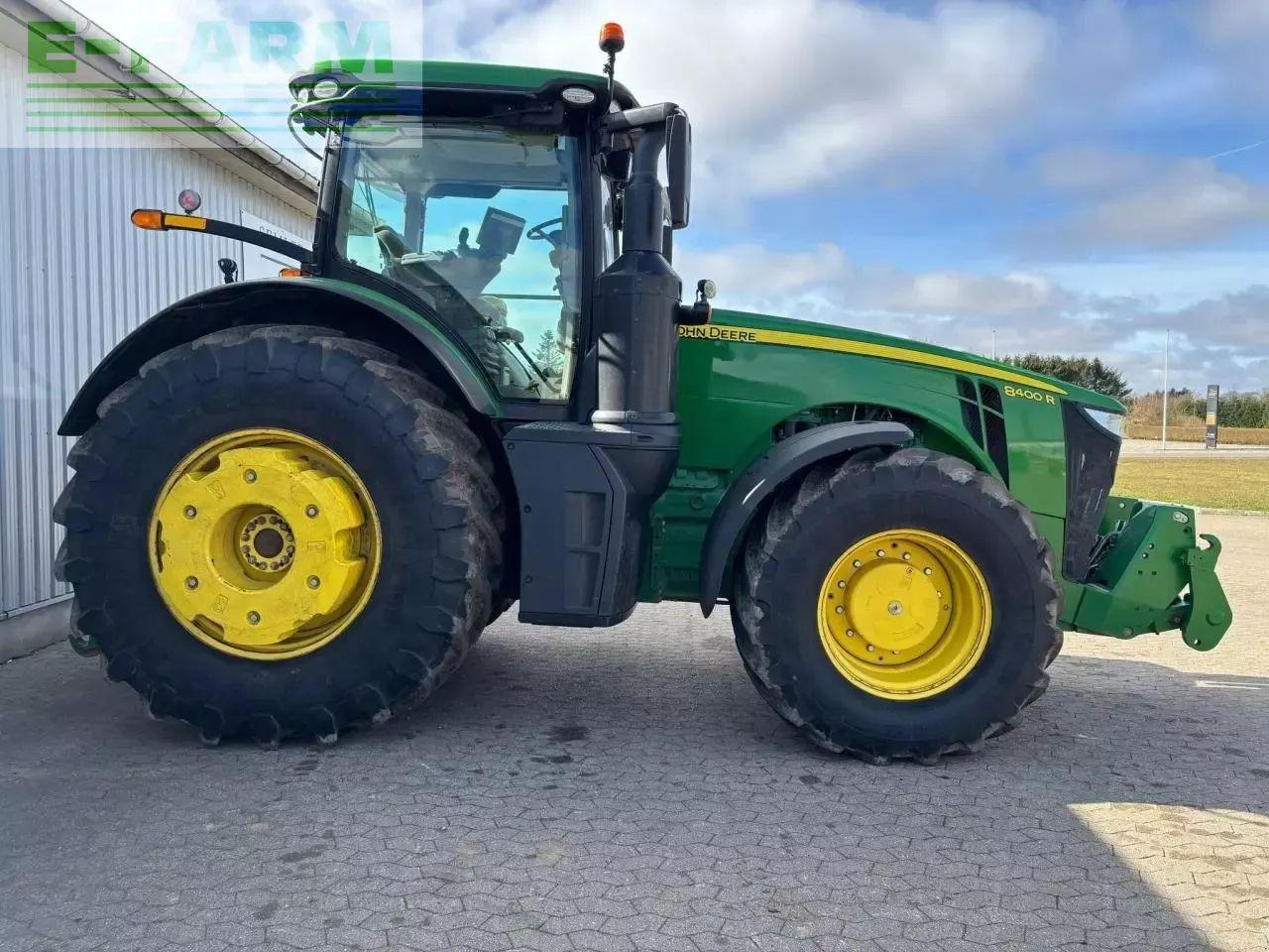 John Deere 8400r - Traktor: foto 2 John Deere 8400r - Traktor: foto 2