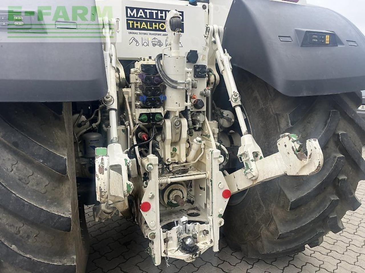 Traktor John Deere 8r 370: foto 6