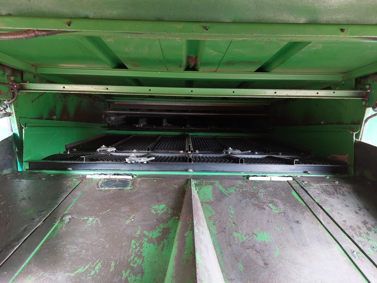 Autokombajnë John Deere 9640WTS HillMaster: foto 9 Autokombajnë John Deere 9640WTS HillMaster: foto 9