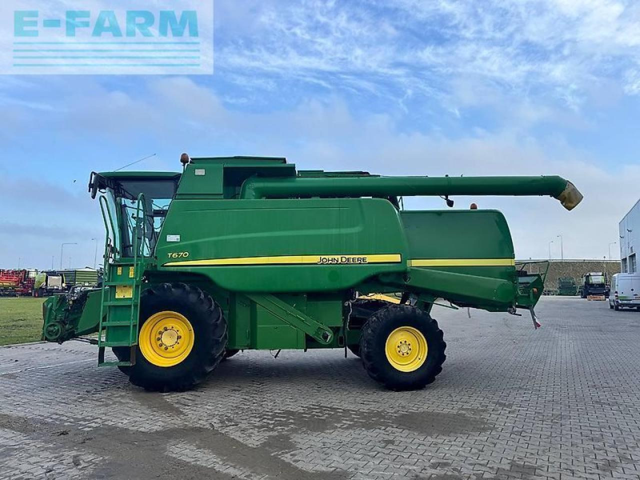 John Deere t670 - Autokombajnë: foto 4 John Deere t670 - Autokombajnë: foto 4