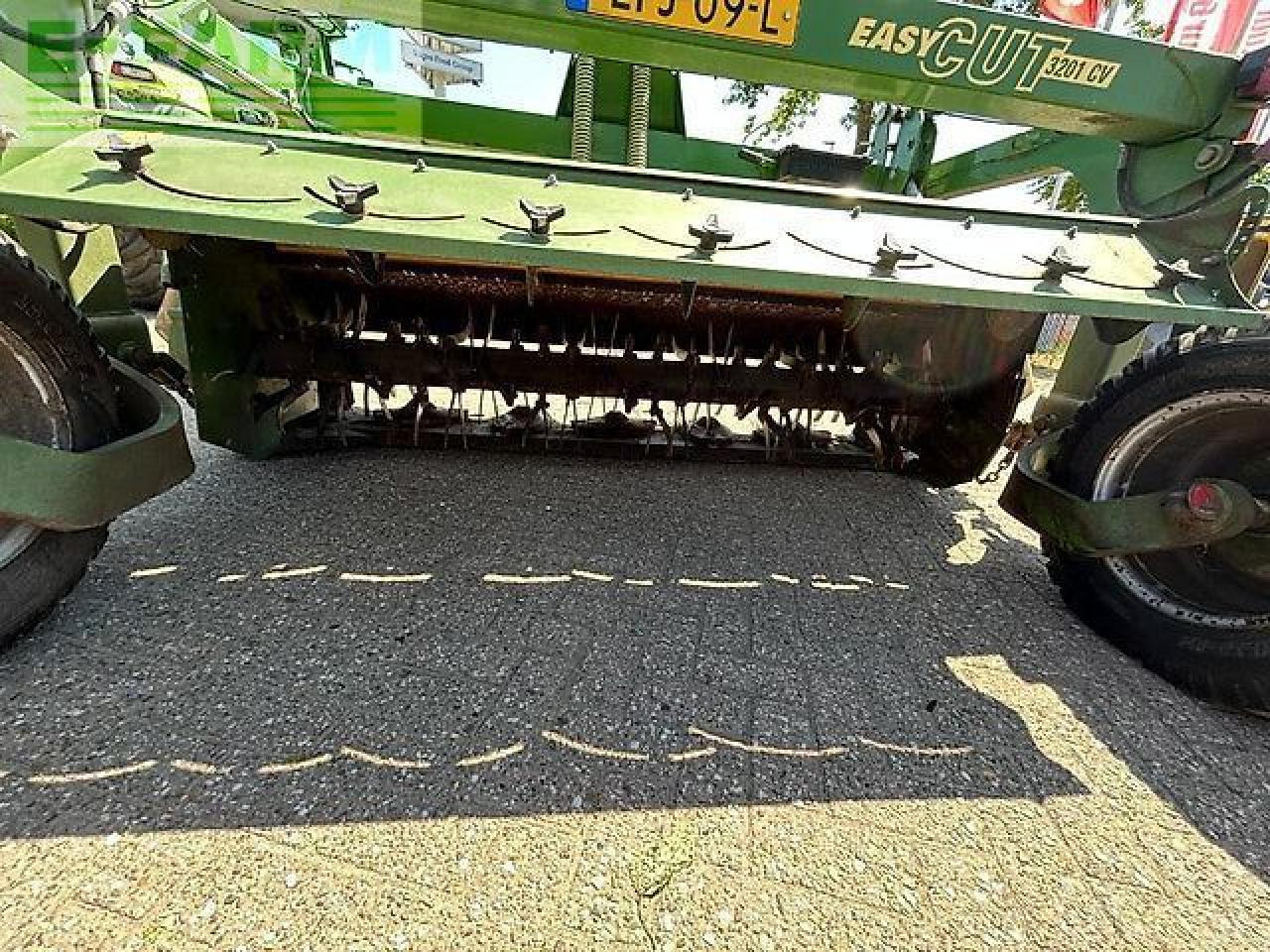 Krone easy cut 3201 cv - Korrëse bari: foto 4 Krone easy cut 3201 cv - Korrëse bari: foto 4