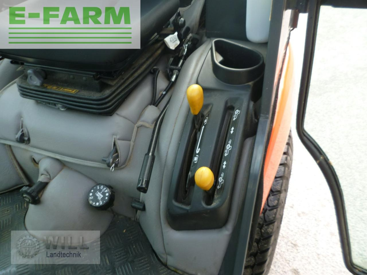 Traktor Kubota bx 2350: foto 13