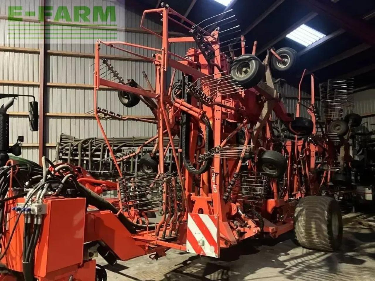 Kuhn ga 15031 - Barkthyese/ Shkundës bari: foto 4 Kuhn ga 15031 - Barkthyese/ Shkundës bari: foto 4