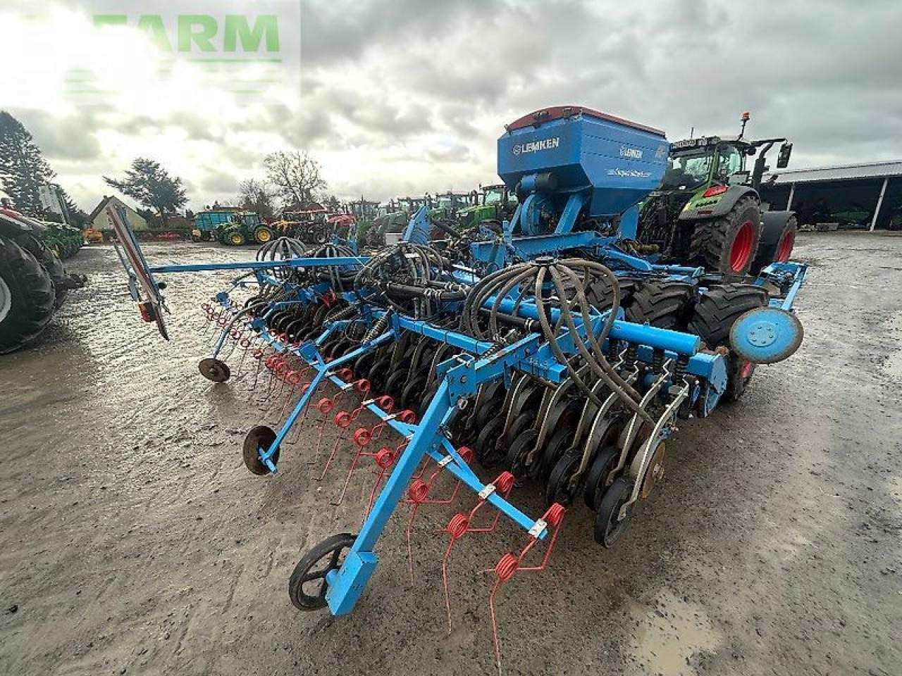 Lemken compact solitair 9/600 kk - Mbjellëse në radhë: foto 4 Lemken compact solitair 9/600 kk - Mbjellëse në radhë: foto 4