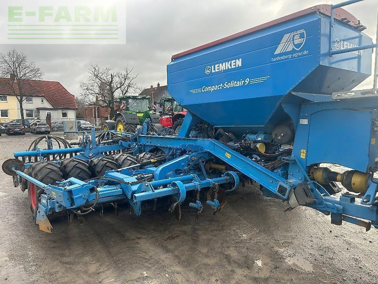 Lemken compact solitair 9/600 kk - Mbjellëse në radhë: foto 2 Lemken compact solitair 9/600 kk - Mbjellëse në radhë: foto 2
