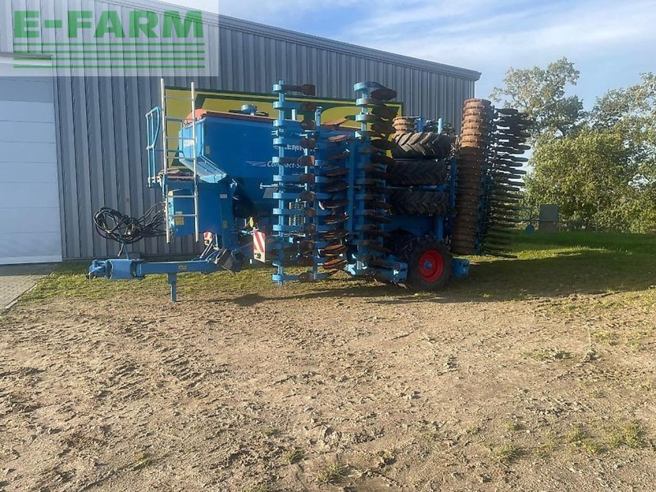 Lemken compact solitair - Mbjellëse në radhë: foto 1 Lemken compact solitair - Mbjellëse në radhë: foto 1