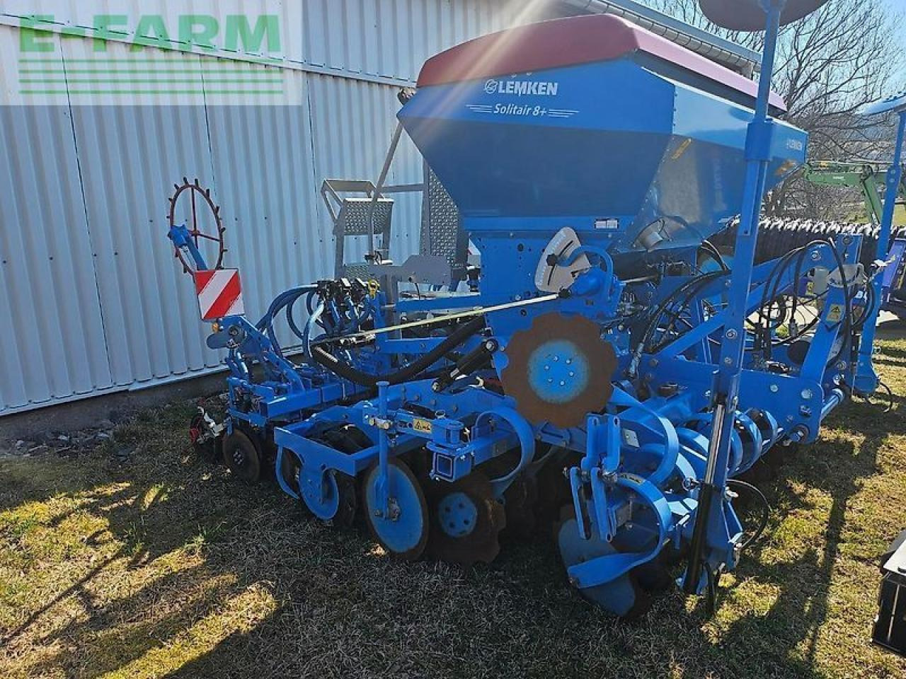 Lemken solitär 8+ / 300 - Mbjellëse në radhë: foto 1 Lemken solitär 8+ / 300 - Mbjellëse në radhë: foto 1