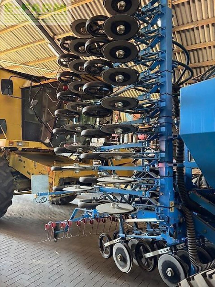 Lemken solitär 9/600 ka - ds 125 mit zirkon 12/600 ka - Mbjellëse në radhë: foto 3 Lemken solitär 9/600 ka - ds 125 mit zirkon 12/600 ka - Mbjellëse në radhë: foto 3
