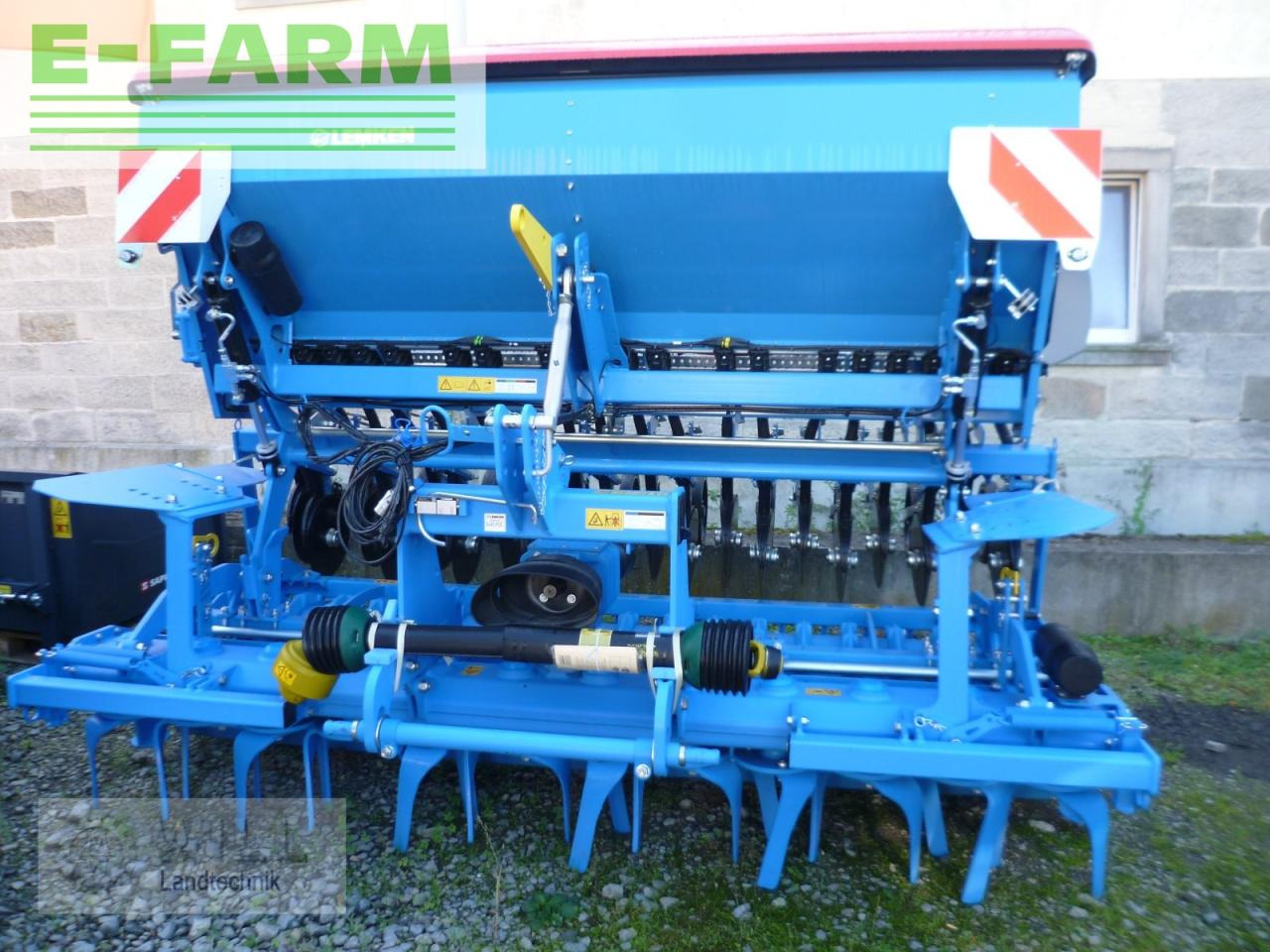 Lemken zirkon 8/300 + saphir 7/300 - Mbjellëse e kombinuar në radhë: foto 1 Lemken zirkon 8/300 + saphir 7/300 - Mbjellëse e kombinuar në radhë: foto 1