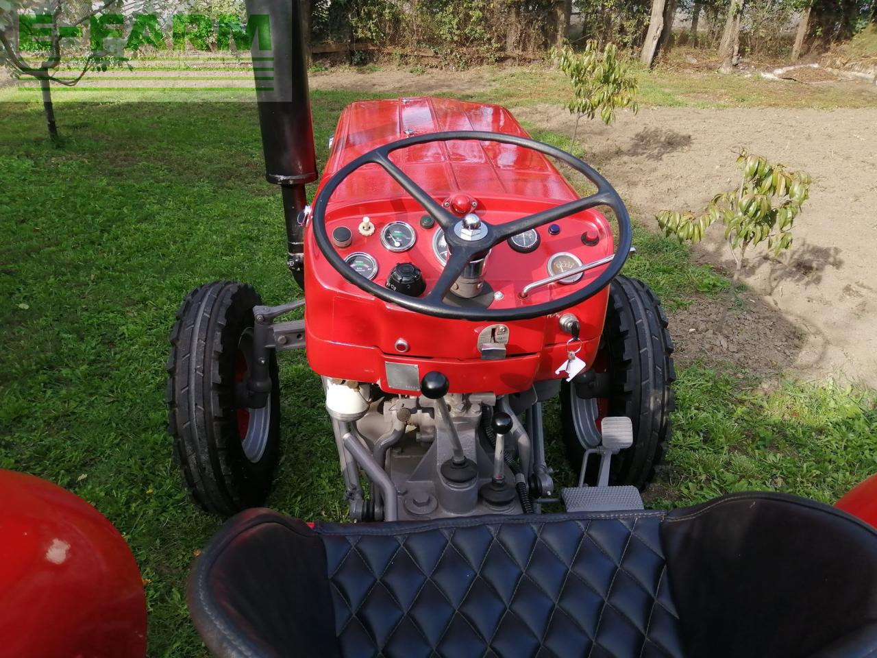 Massey Ferguson 135 - Traktor: foto 3 Massey Ferguson 135 - Traktor: foto 3