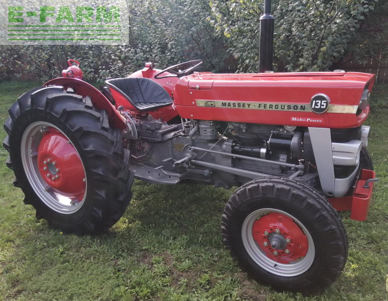 Massey Ferguson 135 - Traktor: foto 2 Massey Ferguson 135 - Traktor: foto 2