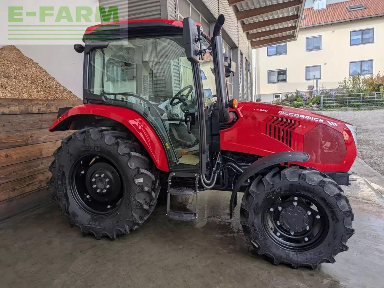 McCormick x4.080 - Traktor: foto 2 McCormick x4.080 - Traktor: foto 2