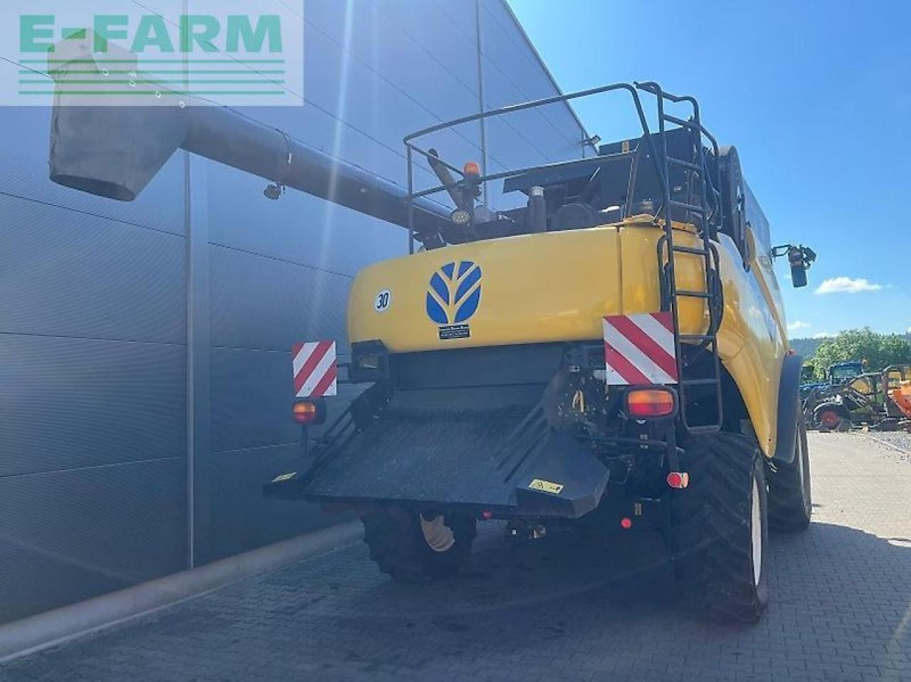 New Holland cr 9070 elevation - Autokombajnë: foto 5 New Holland cr 9070 elevation - Autokombajnë: foto 5
