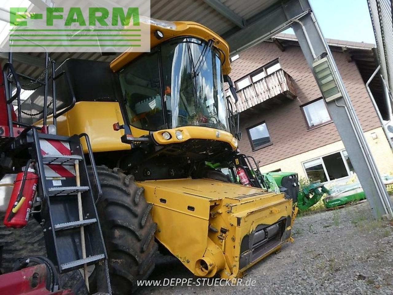 New Holland cr 9090 elevation - Autokombajnë: foto 2 New Holland cr 9090 elevation - Autokombajnë: foto 2