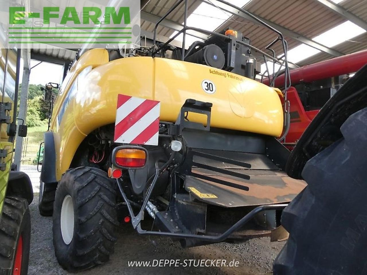 New Holland cr 9090 elevation - Autokombajnë: foto 5 New Holland cr 9090 elevation - Autokombajnë: foto 5
