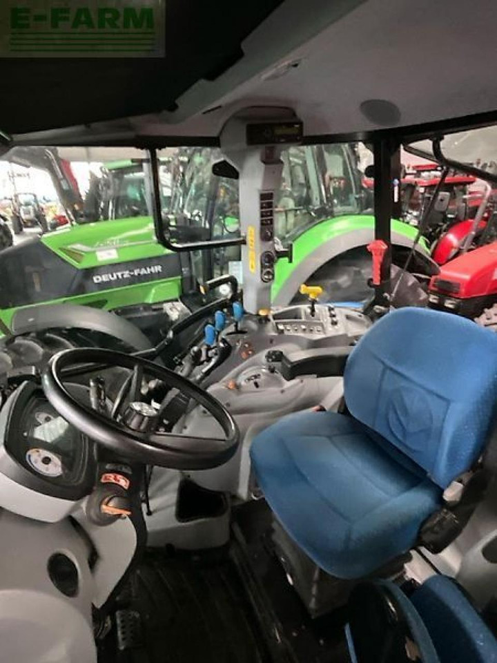 New Holland t 5.105 electro command - Traktor: foto 5 New Holland t 5.105 electro command - Traktor: foto 5