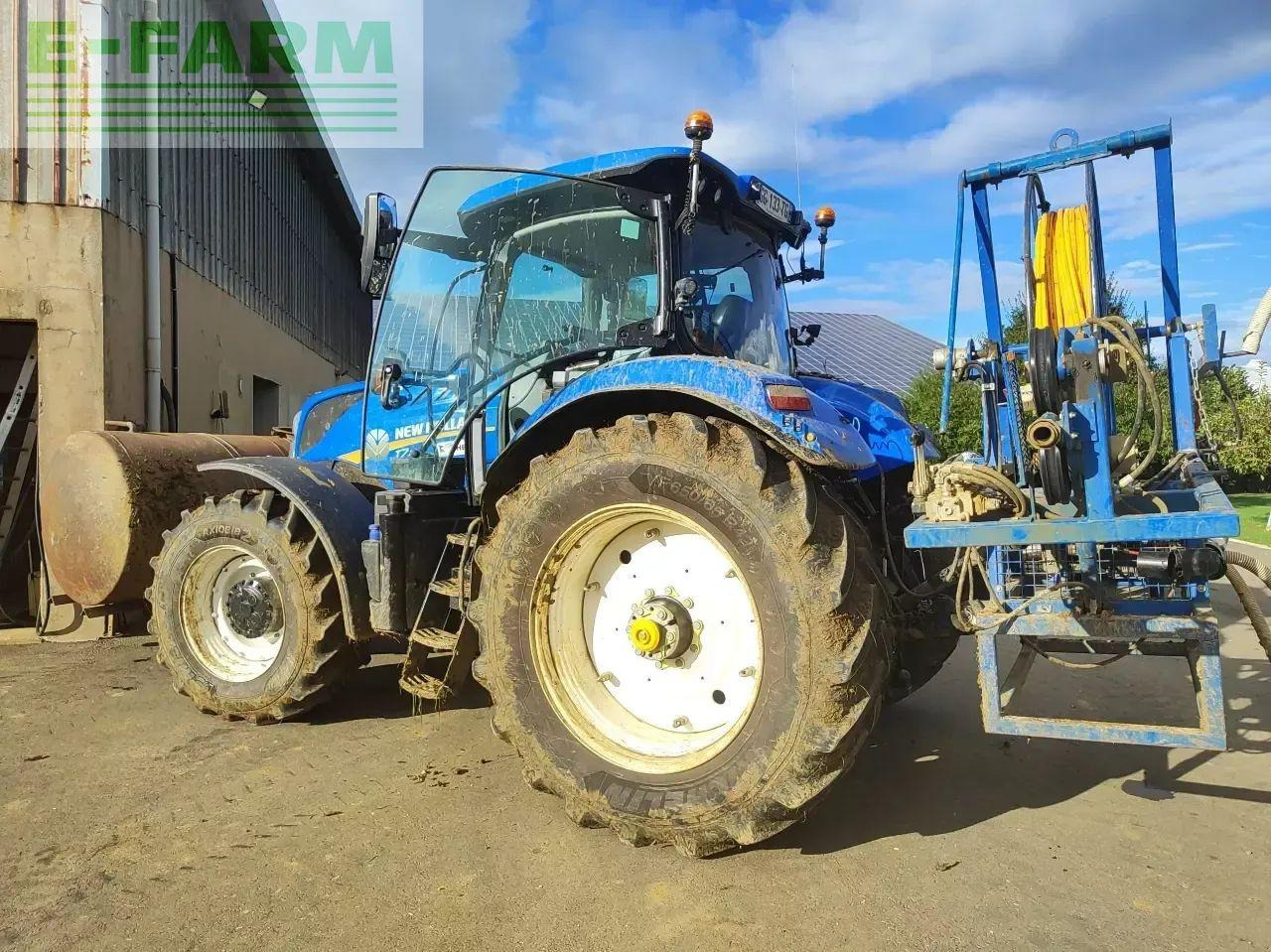 New Holland t7.270 ac - Traktor: foto 2 New Holland t7.270 ac - Traktor: foto 2