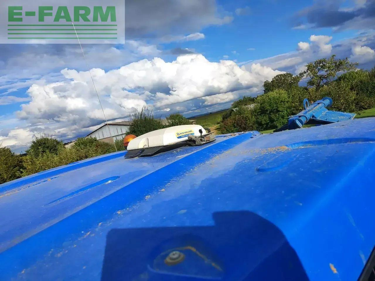 New Holland t7.270 ac - Traktor: foto 5 New Holland t7.270 ac - Traktor: foto 5
