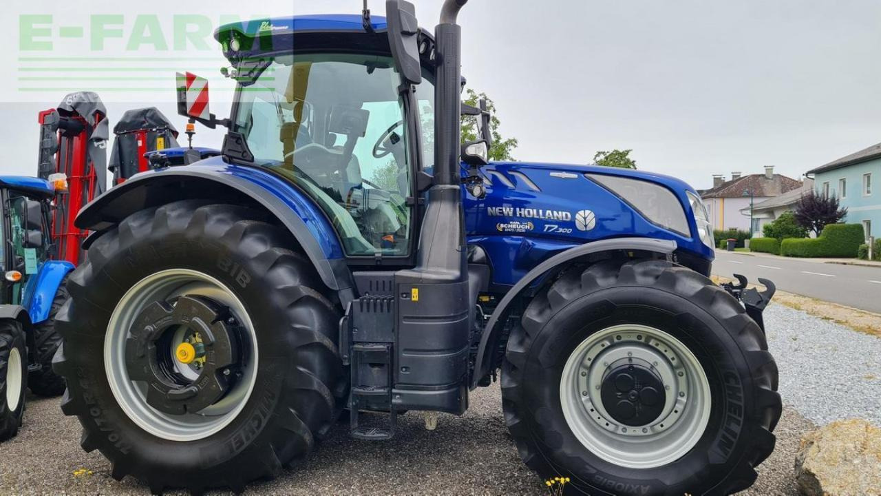 New Holland t7.300auto command - Traktor: foto 1 New Holland t7.300auto command - Traktor: foto 1
