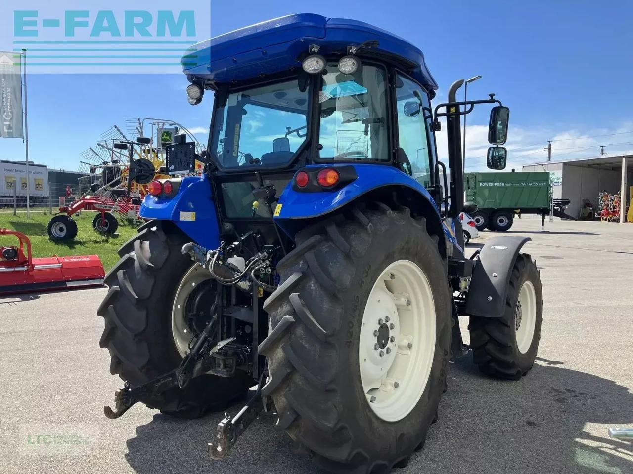 New Holland td5.85 - Traktor: foto 3 New Holland td5.85 - Traktor: foto 3