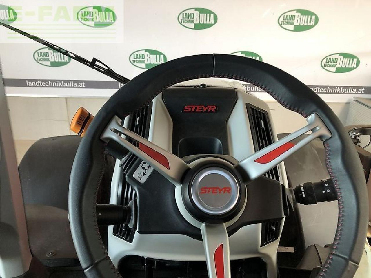 Traktor Steyr 6300 terrus cvt (stage v) CVT: foto 10