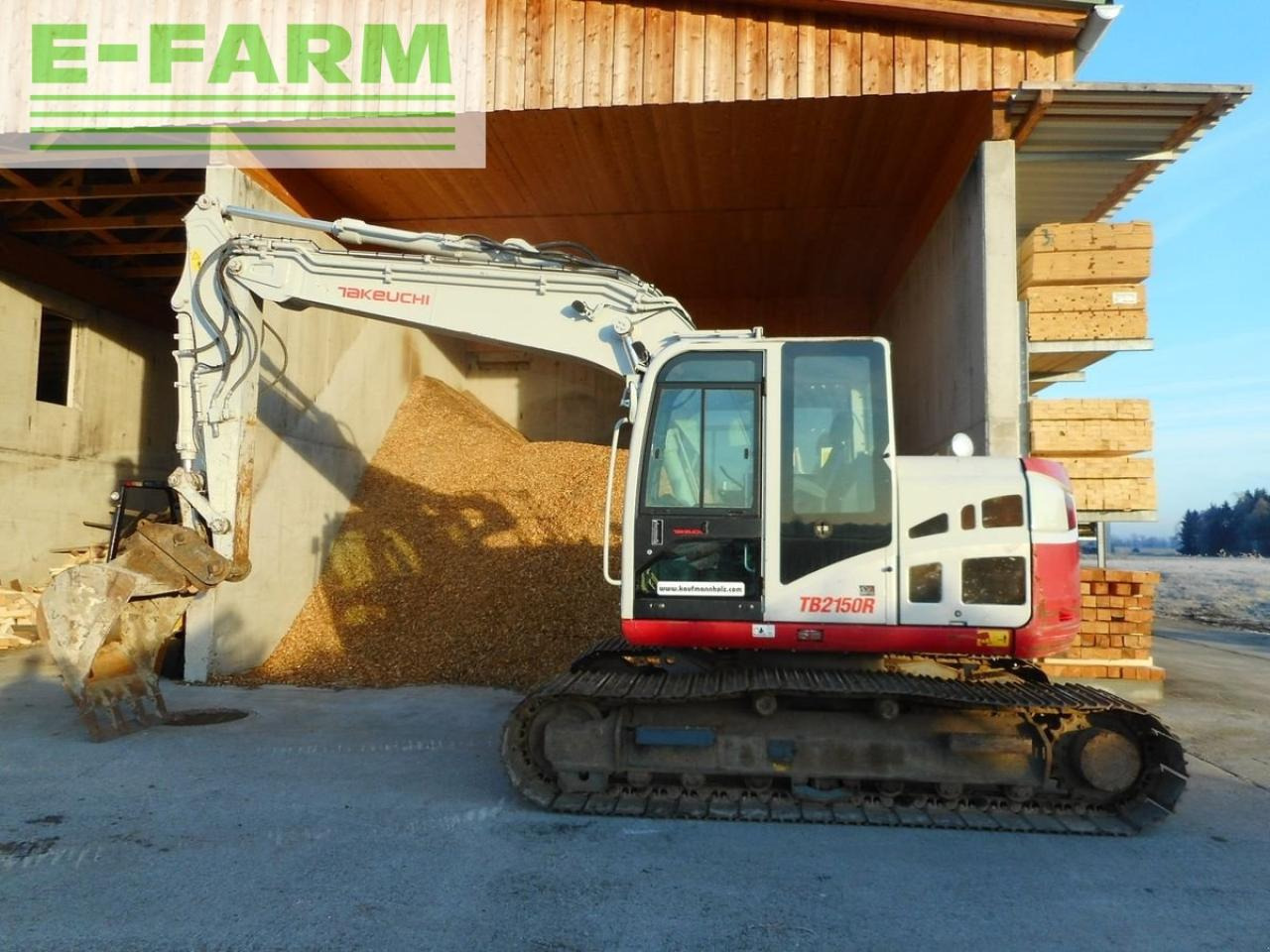 Takeuchi tb2150r ( 15.420kg ) - Ekskavator me zinxhirë: foto 1 Takeuchi tb2150r ( 15.420kg ) - Ekskavator me zinxhirë: foto 1