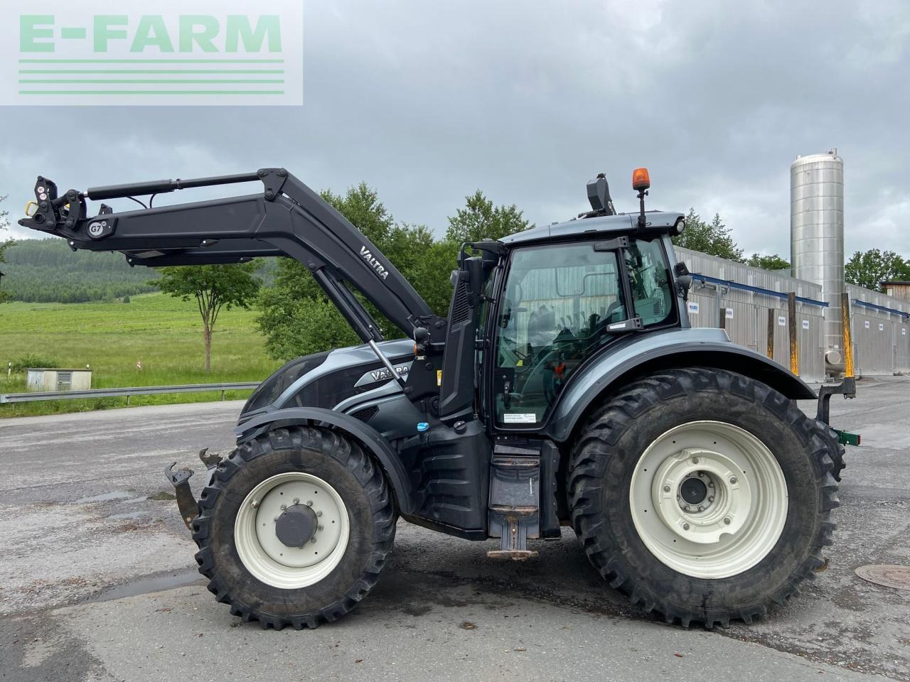 Valtra T254S - Traktor: foto 1 Valtra T254S - Traktor: foto 1