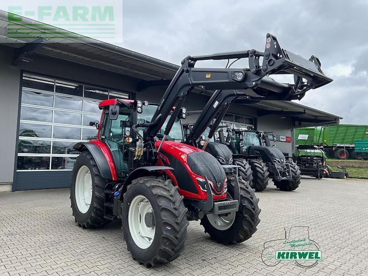 Valtra a 105 - Traktor: foto 1 Valtra a 105 - Traktor: foto 1