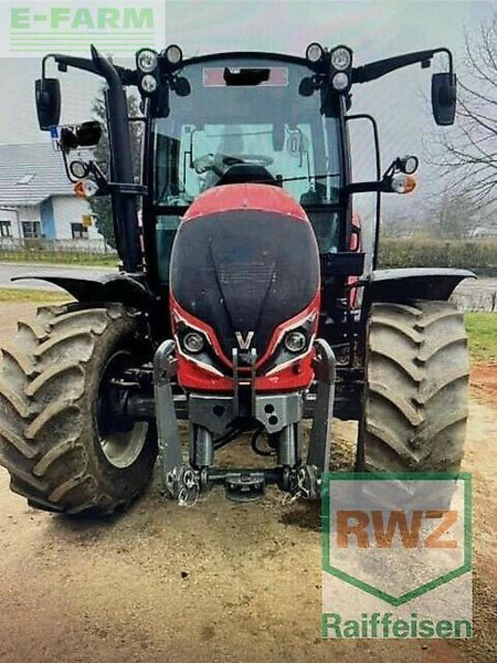 Valtra a85 - Traktor: foto 1 Valtra a85 - Traktor: foto 1