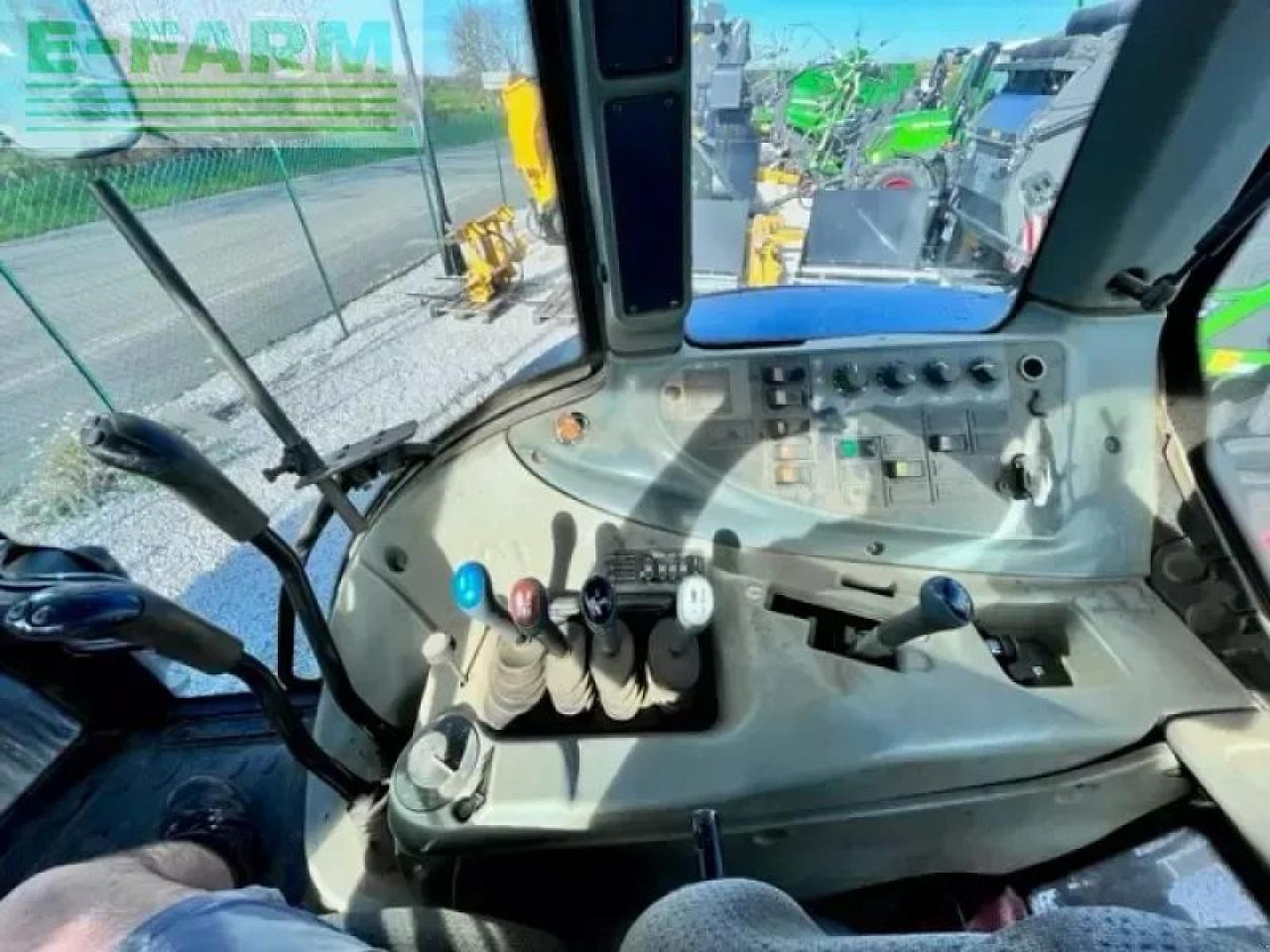 Valtra marque valtra - Traktor: foto 2 Valtra marque valtra - Traktor: foto 2