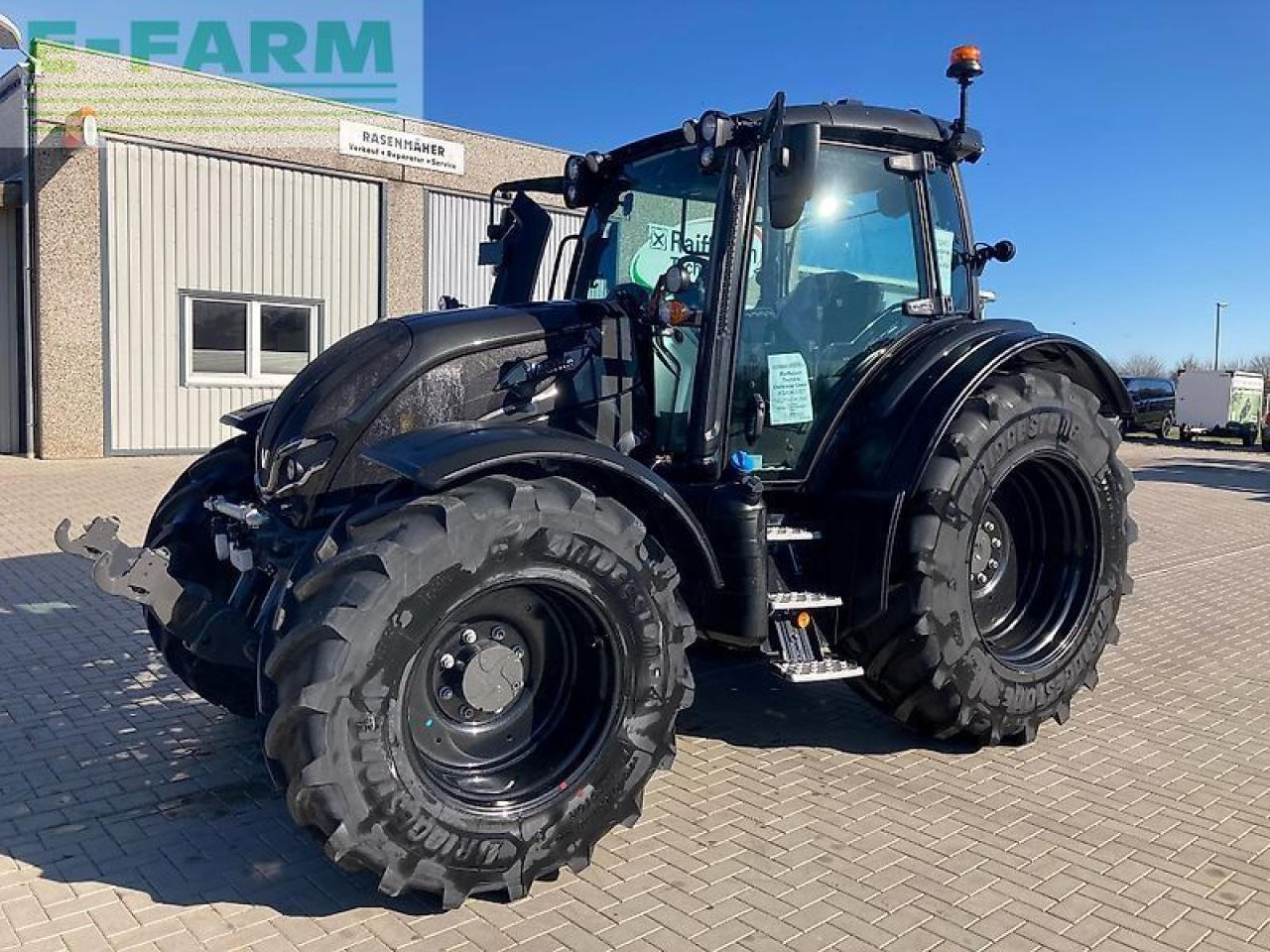 Valtra n 155ea - Traktor: foto 2 Valtra n 155ea - Traktor: foto 2