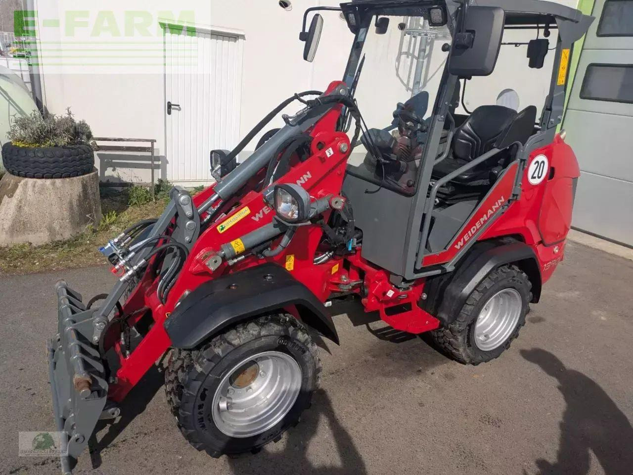 Weidemann 1390 - Fadrom me goma: foto 1 Weidemann 1390 - Fadrom me goma: foto 1