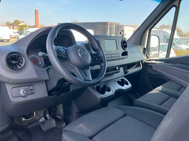 MERCEDES-BENZ Sprinter 317 Maxi,9GTronic,MBUX,Kamera,Navi - Furgon: foto 4 MERCEDES-BENZ Sprinter 317 Maxi,9GTronic,MBUX,Kamera,Navi - Furgon: foto 4