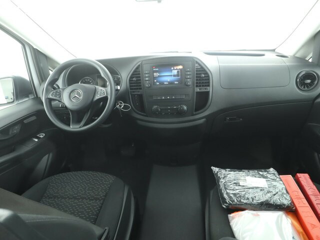 MERCEDES-BENZ Vito 114 TourerPro,Extralang,8Sitzer,Automatik... - Minibus, Furgon pasagjerësh: foto 2 MERCEDES-BENZ Vito 114 TourerPro,Extralang,8Sitzer,Automatik... - Minibus, Furgon pasagjerësh: foto 2