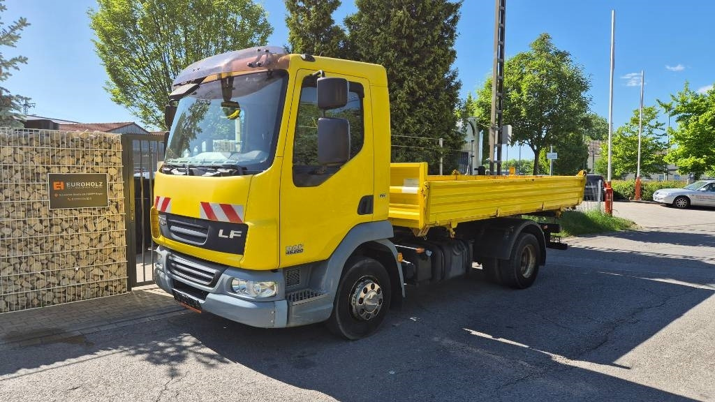 DAF Lkw 3-Seiten-Kipper Meiller 45.220, 2 x AHK, Servo - Kamion vetëshkarkues: foto 4 DAF Lkw 3-Seiten-Kipper Meiller 45.220, 2 x AHK, Servo - Kamion vetëshkarkues: foto 4