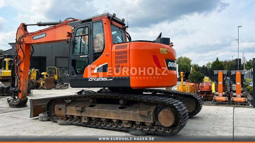 Doosan Kettenbagger DX 235 LCR-5, hyd. SW OilQuick 70-55 - Ekskavator me zinxhirë: foto 4 Doosan Kettenbagger DX 235 LCR-5, hyd. SW OilQuick 70-55 - Ekskavator me zinxhirë: foto 4