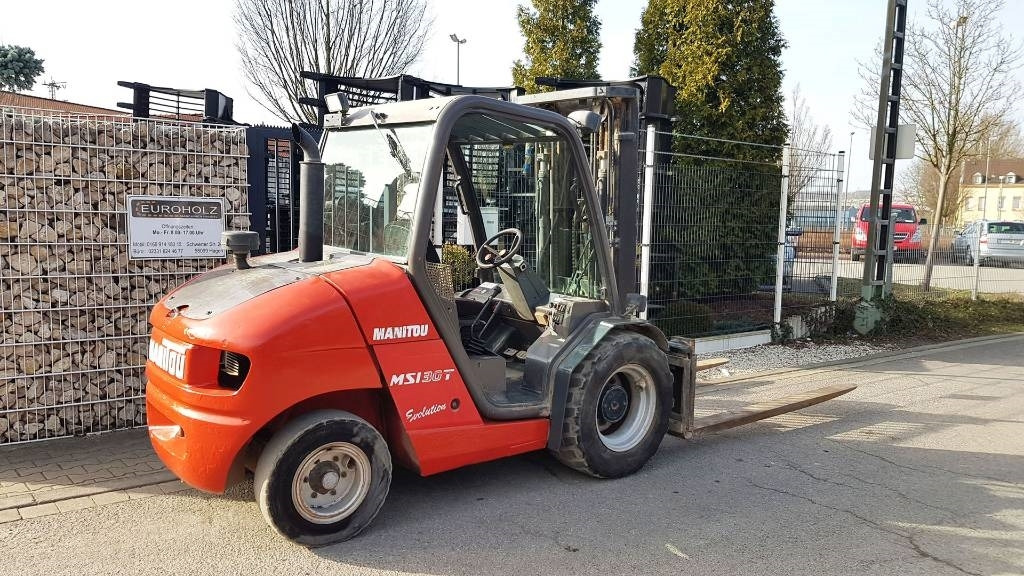 Manitou MSI 30 - Pirun më naftë: foto 3 Manitou MSI 30 - Pirun më naftë: foto 3