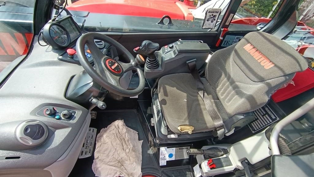 Lizingu i Manitou Teleskoplader 737, Allrad, 7 m und 3.7 t, Klima,  Manitou Teleskoplader 737, Allrad, 7 m und 3.7 t, Klima,: foto 17