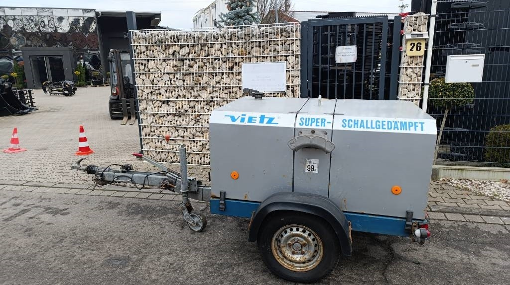 Vietz Baukompressor Arcobil 1, Stromaggregat Deutz-Motor - Kompresor ajri: foto 2 Vietz Baukompressor Arcobil 1, Stromaggregat Deutz-Motor - Kompresor ajri: foto 2