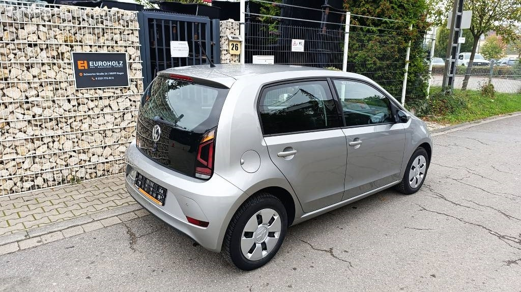 Volkswagen Up 1.0, nur 62tkm, 1. Hand, scheckheftgepflegt - Veturë: foto 4 Volkswagen Up 1.0, nur 62tkm, 1. Hand, scheckheftgepflegt - Veturë: foto 4