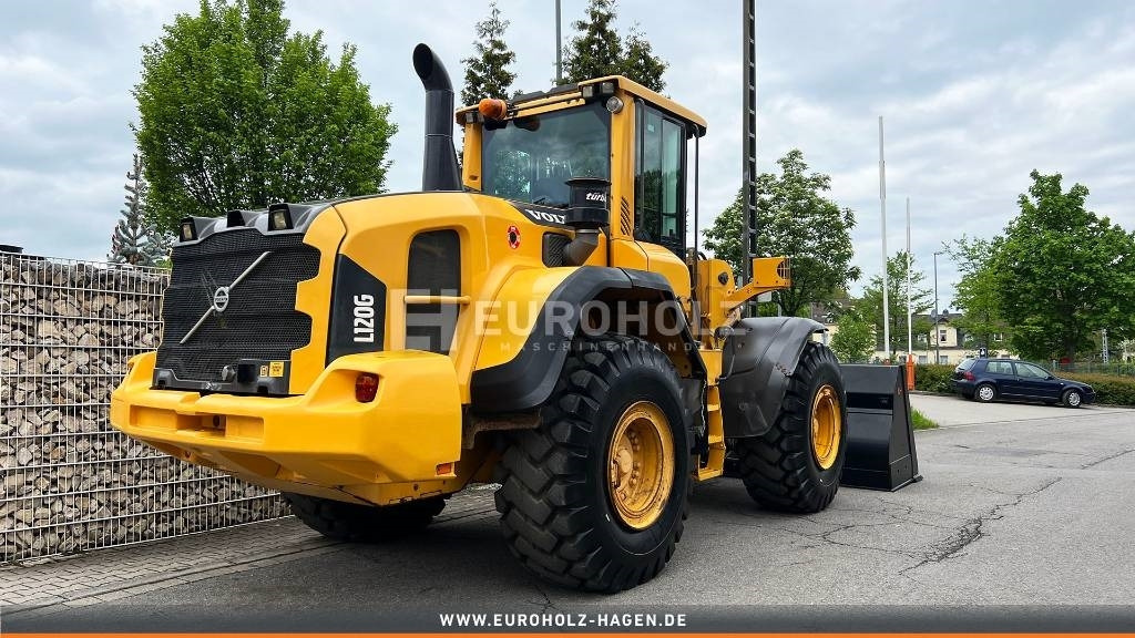 Volvo L 120 G mit Klima und SW, Reifen und Schaufel Neu - Fadrom me goma: foto 4 Volvo L 120 G mit Klima und SW, Reifen und Schaufel Neu - Fadrom me goma: foto 4