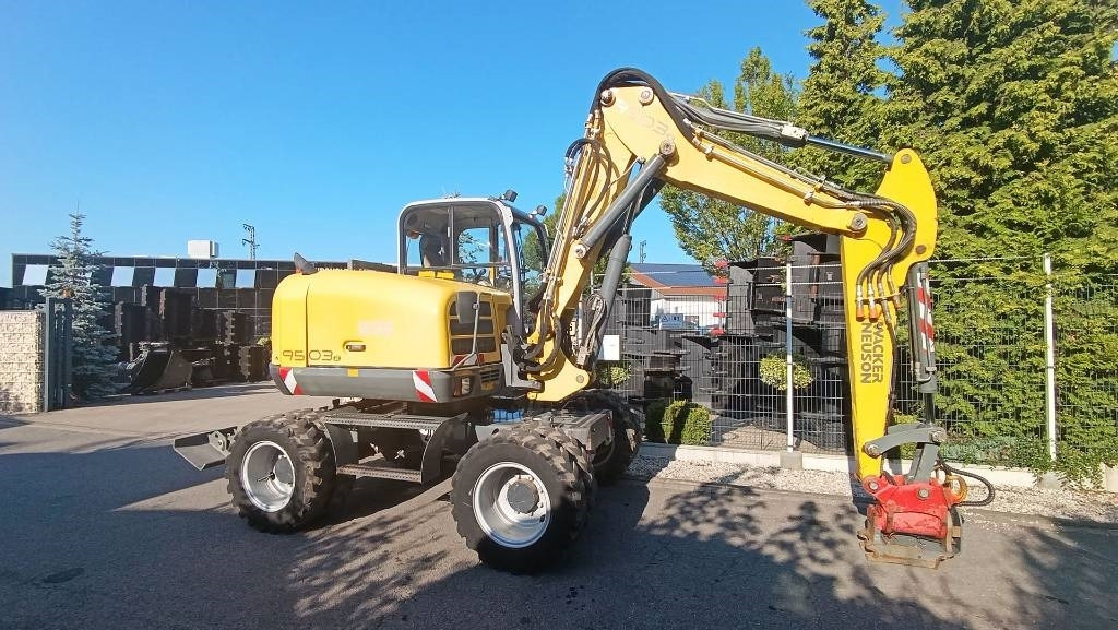 Wacker Neuson 9503 Bagger Powertilt, SW Martin, Verstellausleger - Ekskavator me goma: foto 2 Wacker Neuson 9503 Bagger Powertilt, SW Martin, Verstellausleger - Ekskavator me goma: foto 2