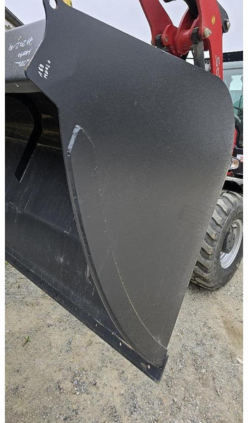 Big Volumenschaufel 240 cm mit Schäffer Aufnahme - Kovë: foto 3 Big Volumenschaufel 240 cm mit Schäffer Aufnahme - Kovë: foto 3