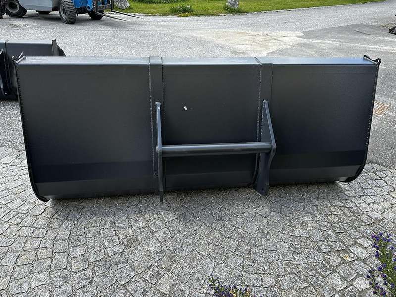 Big Volumenschaufel 250cm mit Manitou Aufnahme - Kovë: foto 3 Big Volumenschaufel 250cm mit Manitou Aufnahme - Kovë: foto 3
