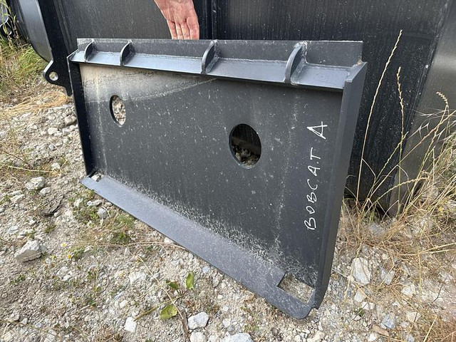 Big für Bobcat Aufnahme - Bashkues i shpejtë: foto 2 Big für Bobcat Aufnahme - Bashkues i shpejtë: foto 2