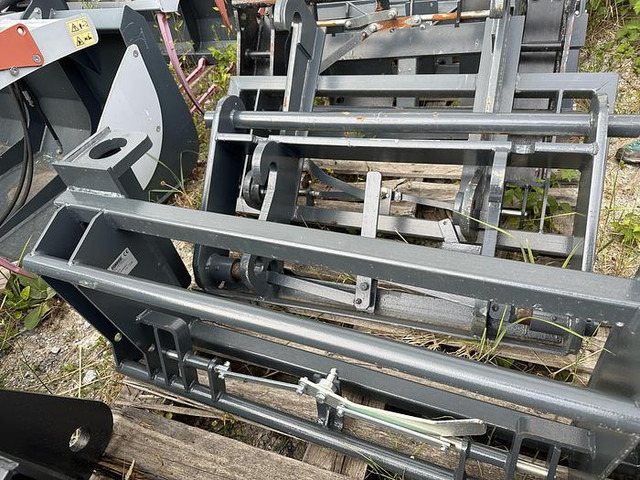 Sonarol John Deere Adapter pass. zu Euro Aufnahme - Kokë: foto 1 Sonarol John Deere Adapter pass. zu Euro Aufnahme - Kokë: foto 1